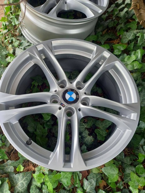 Bmw style 613 M f10 f11 18" 5x120 alufelni