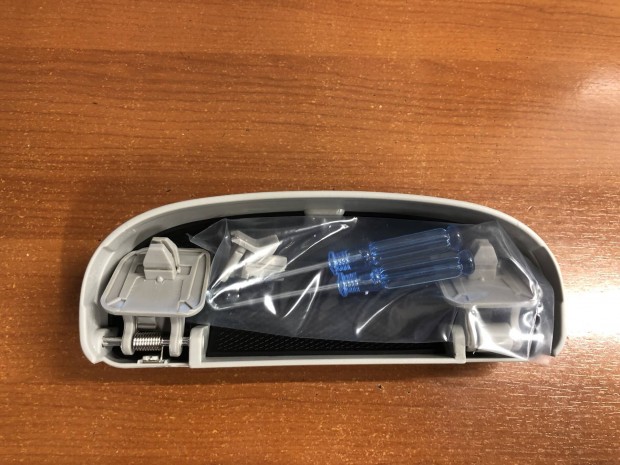 Bmw szemüvegtartó