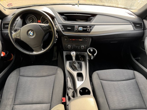 Bmw x1 e84 mszerfalprna lgzsk szett