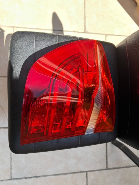 Bmw x3 f25 bal hátsó lámpa