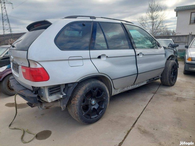Bmw x5 4.4v8 bonts