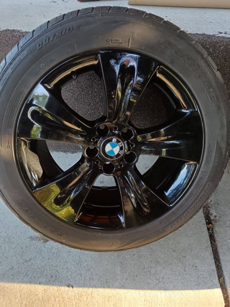Bmw x5, 19col, kétszéles felni gumival eladó