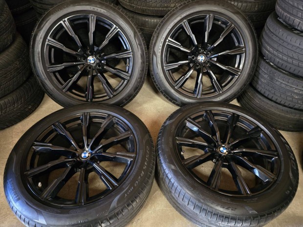 Bmw x6 g06 x5 g05 alufelni 20 felni 5x112 740M pirelli nyári gumi