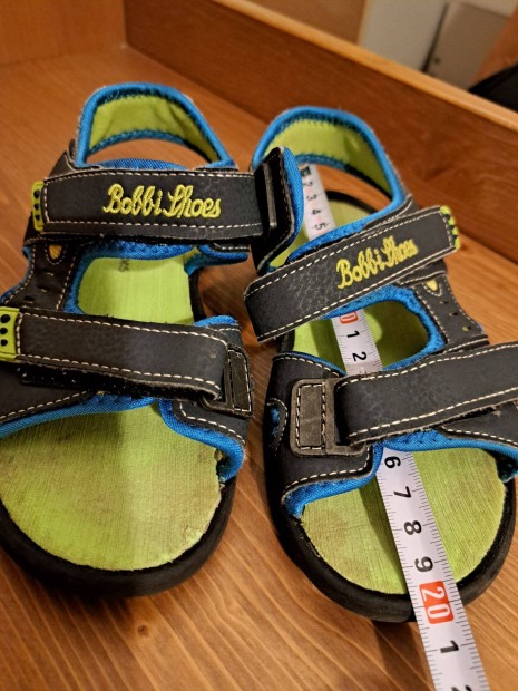 Bobbi Shoe fi szandl 30-31 bth 20 cm 1 gyerek hasznlta