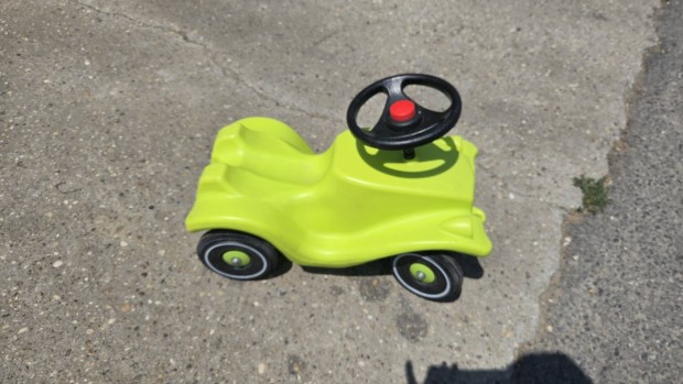 Bobby car kis autó eladó.