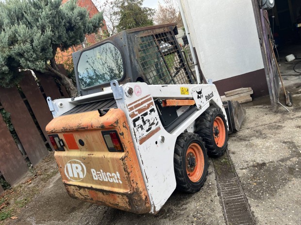 Bobcat 553 homlokrakodo