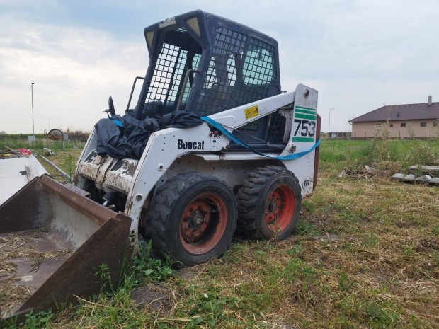 Bobcat 735 kompakt rakod, fldmunkagp eld!