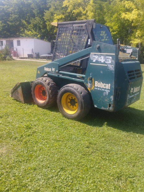Bobcat 743 elad