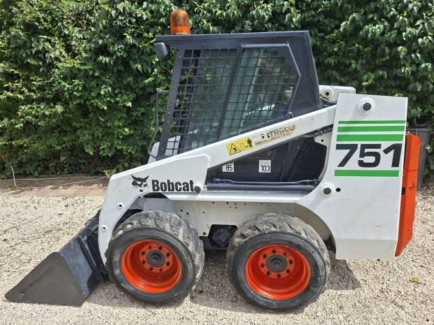 Bobcat 751 minirakodo gep