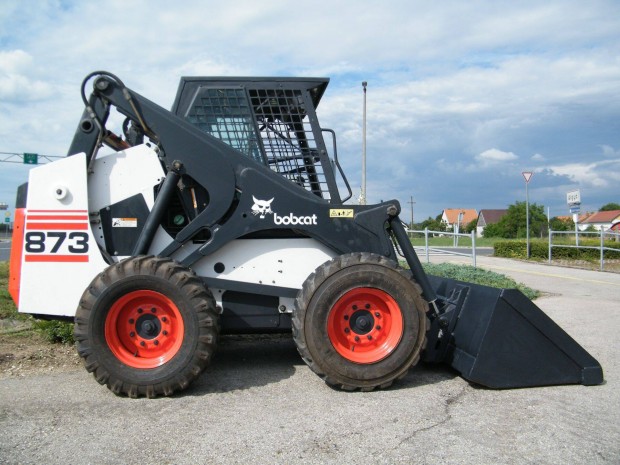 Bobcat 873 kompakt rakodógép (3,2 Tonna )