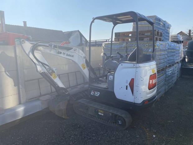 Bobcat E19 minikotr