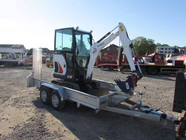 Bobcat E 19 + Unsinn 3618-35-14 / 363 üzemóra / Lízing 20%-tól