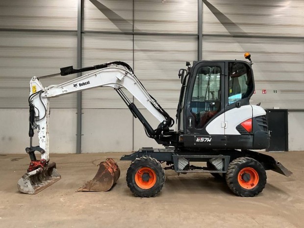 Bobcat E 57 W / 3.659 h üzemóra / Lízing 20%-tól