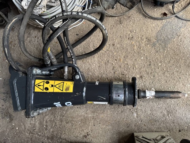 Bobcat HB 380 trfej 
