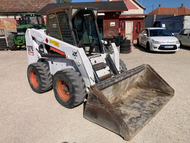 Bobcat S220 3,4 tonnás Kubota motoros rakodógép eladó