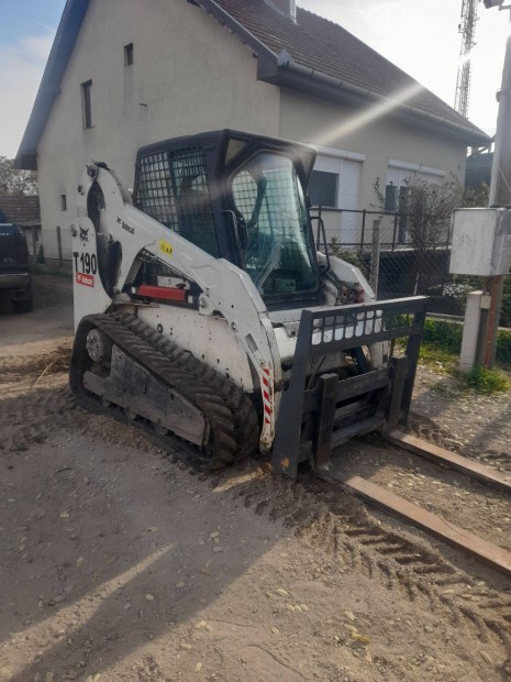 Bobcat T190. Villa, kanl