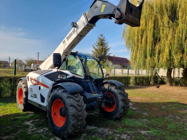 Bobcat TL 38.70 agri tekeszkpos rakodgp