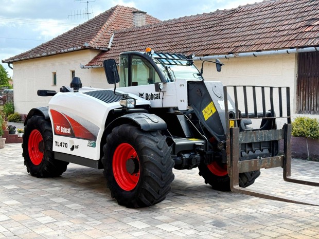 Bobcat TL 470 HF teleszkópos rakodógép