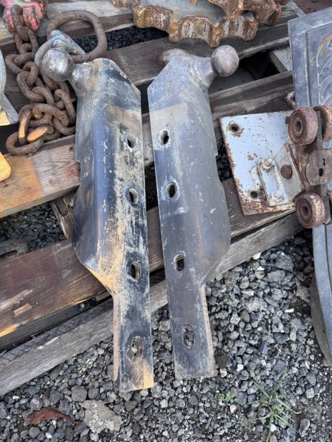 Bobcat �rok�s� adapter r�gz�t�k