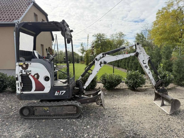 Bobcat e17 2015