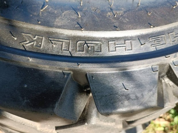 Bobcat gumi 12 - 16.5 Galaxy Hulk aszfalt gumi elad!