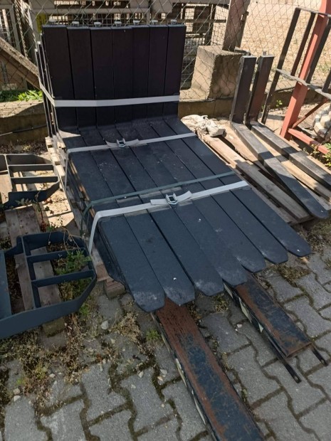 Bobcat pal�ston gy�ri �j raklapvilla