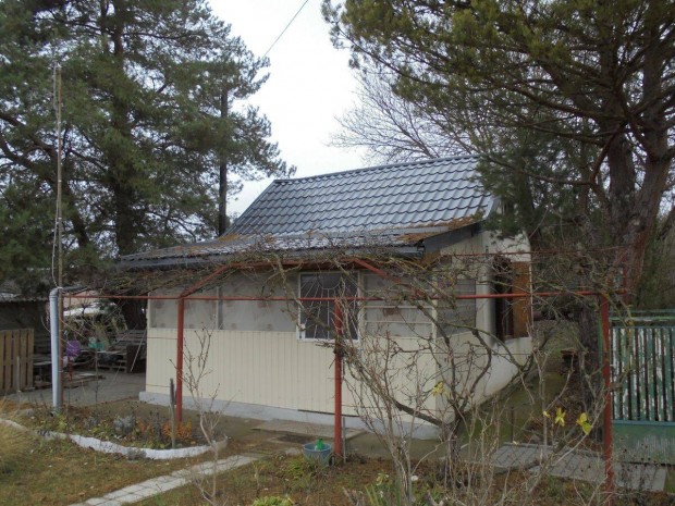 Bocskaikert Monostord�l�ben 30 m2-es, rendezett, z�rtkerti h�z elad�!