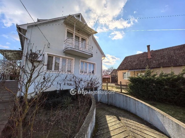 Bocskaikerti 150 nm-es h�z elad�