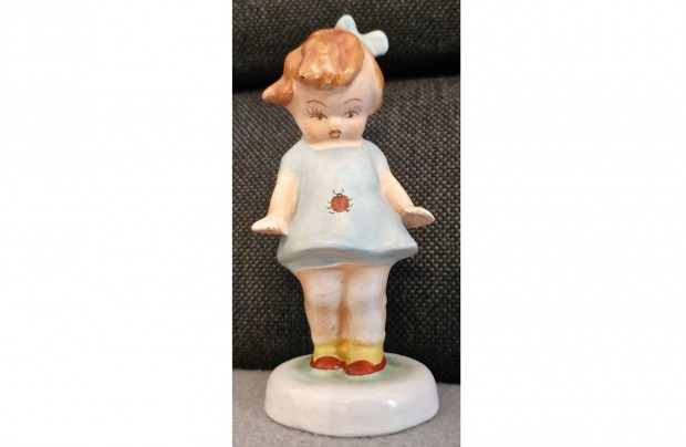 Bodrogkeresztri katics kislny porceln figura