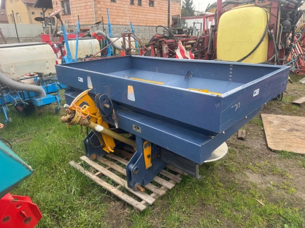 Bogballe 1000 Litres K�tt�rcs�s M�tr�gyasz�r�