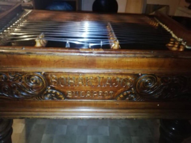 Bohk Cimbalom