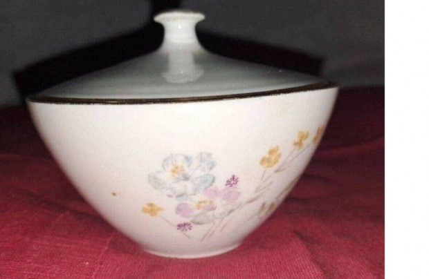 Bohemia porceln cukortart