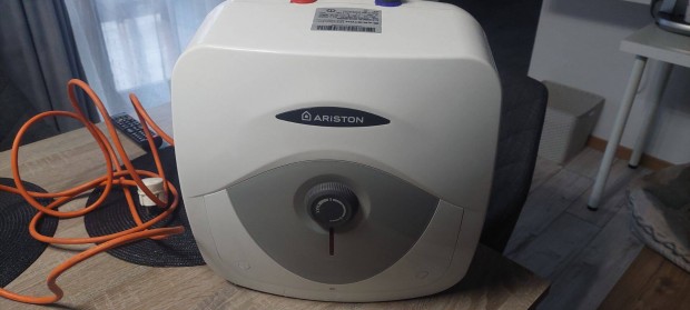 Bojler villany Ariston 10L elad