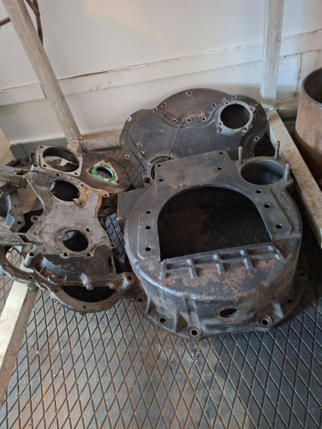 Bolg�r targonca alkatr�szek