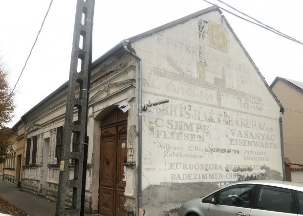 B�lyi 100 nm-es h�z elad�