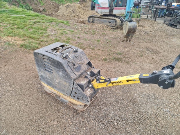 Bomag 400kgs diesel lapvibrator