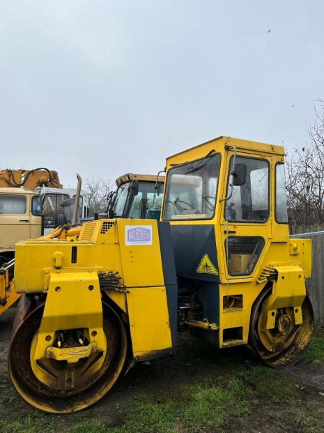 Bomag vibrhenger