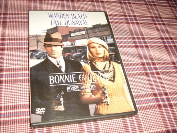 Bonnie s Clyde . dvd film . Cserlhet Blu-ray filmre