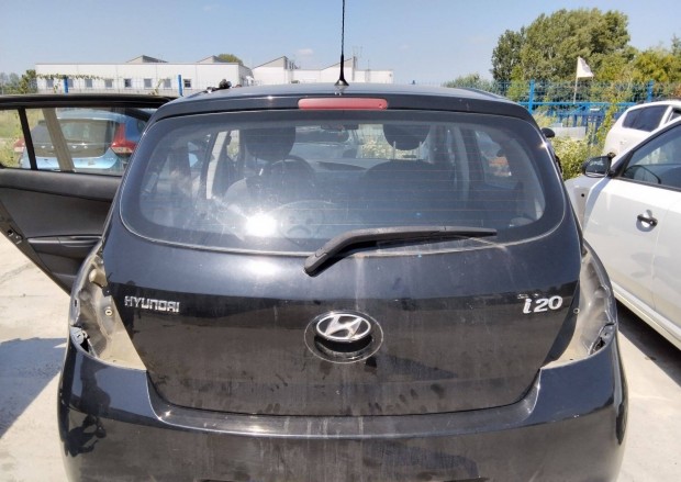 Bontásos: Hyundai i20 PB kompl.csomagtér ajtó színkód Black Diamond FR
