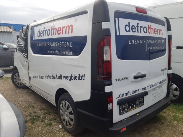 Bontsra Renault Traffic III 2.0 DCi diesel 2021 bal+ jobb hts lmpa