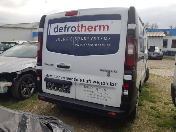 Bontásra Renault Traffic III 2.0 DCi diesel 2021 bal+ jobb hátsó lámpa
