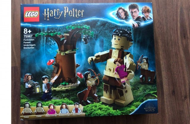 Bontatlan LEGO Harry Potter 75967 A Tiltott rengeteg