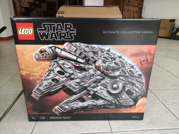 Bontatlan LEGO Star Wars Millenium Falcon UCS 75192