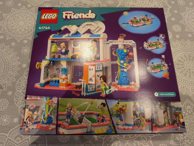 Bontatlan Lego Friends Sportcenter (41744)