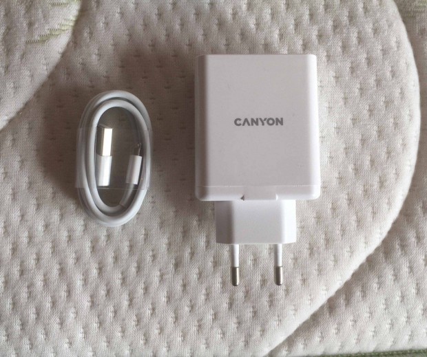 Bontatlan USB tlt 30W 2.4A s Iphone lightning kbel