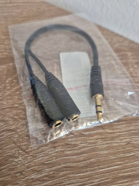 Bontatlan audiokábel Jack 3,5 mm-es apa és 2x Jack 3,5 mm-es anya