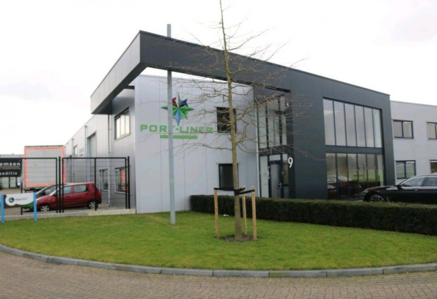 Bontott 1.125 m2-es csarnok eladó