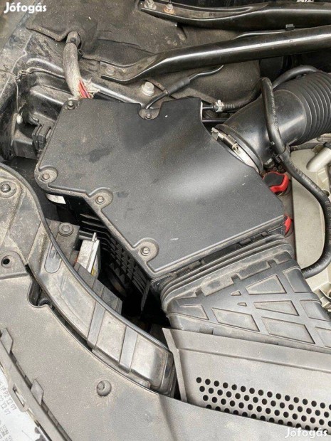 Bontott Audi Q5 3.2fsi légszűrőház
