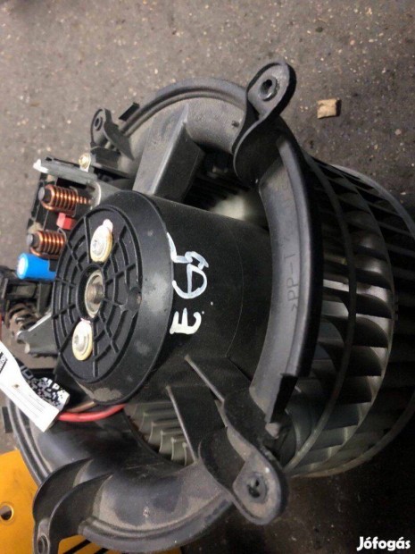 Bontott BMW E65 E66 mókuskerék