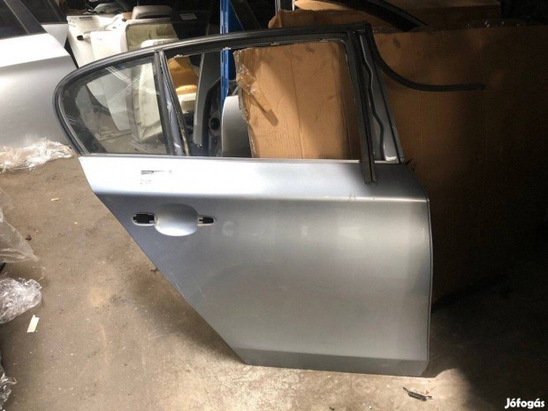 Bontott BMW E87 ajtó j.h
